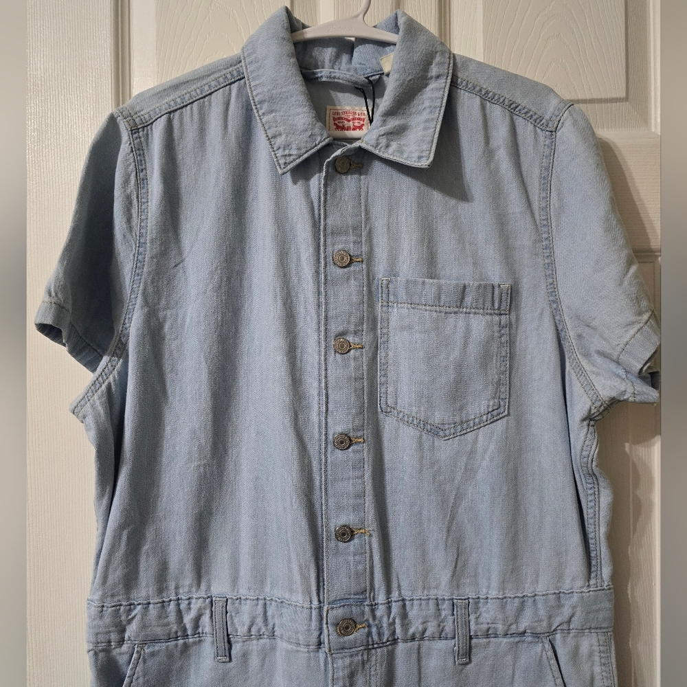 NWT Levi's Short-Sleeve Heritage Romper, Light Wash Denim, Relaxed, Sz Large. - Picture 3 of 16